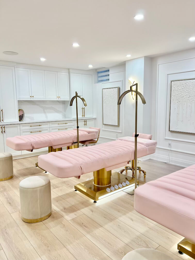 Lash and brow treatment room with a plush spa bed for ultimate client comfort.